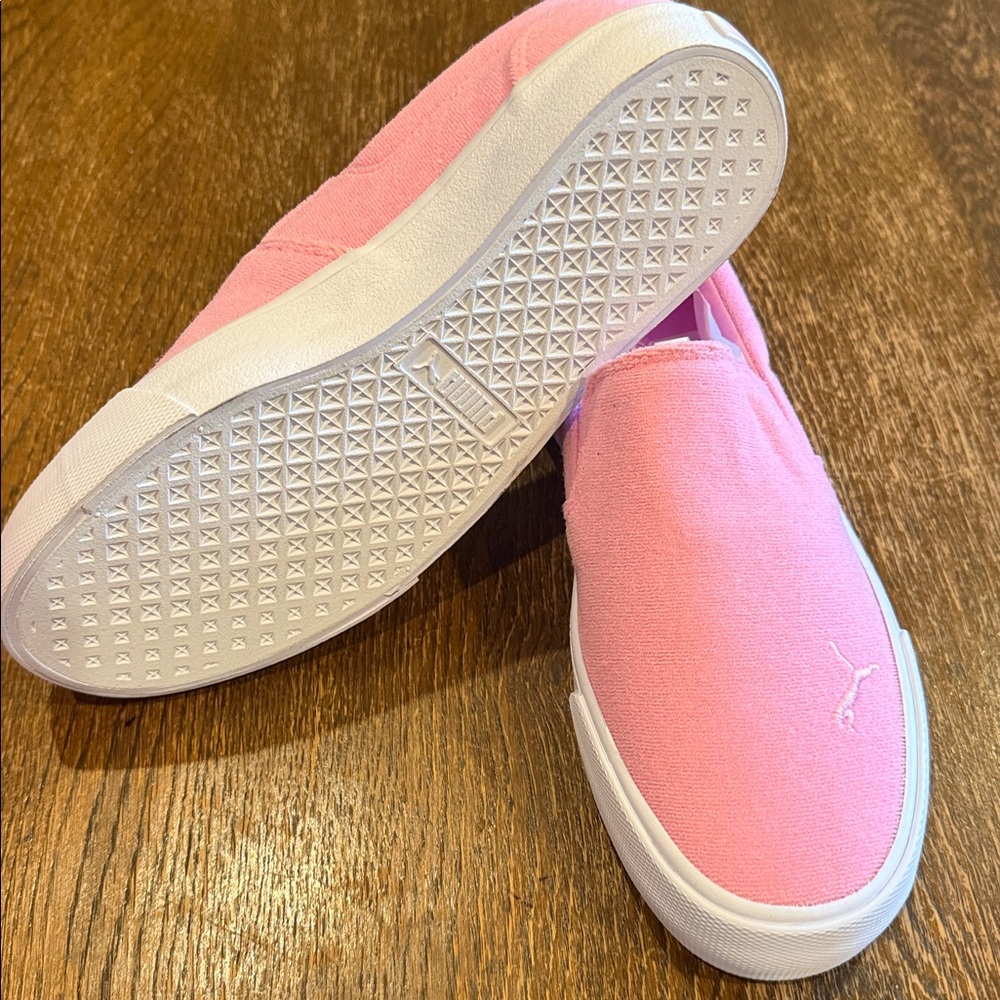 Puma Women’s Bari Slip On Pink Comfort Shoes Sneakers  Size 7